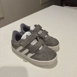 Adidas VL Court Gray Sneakers with Velcro Straps